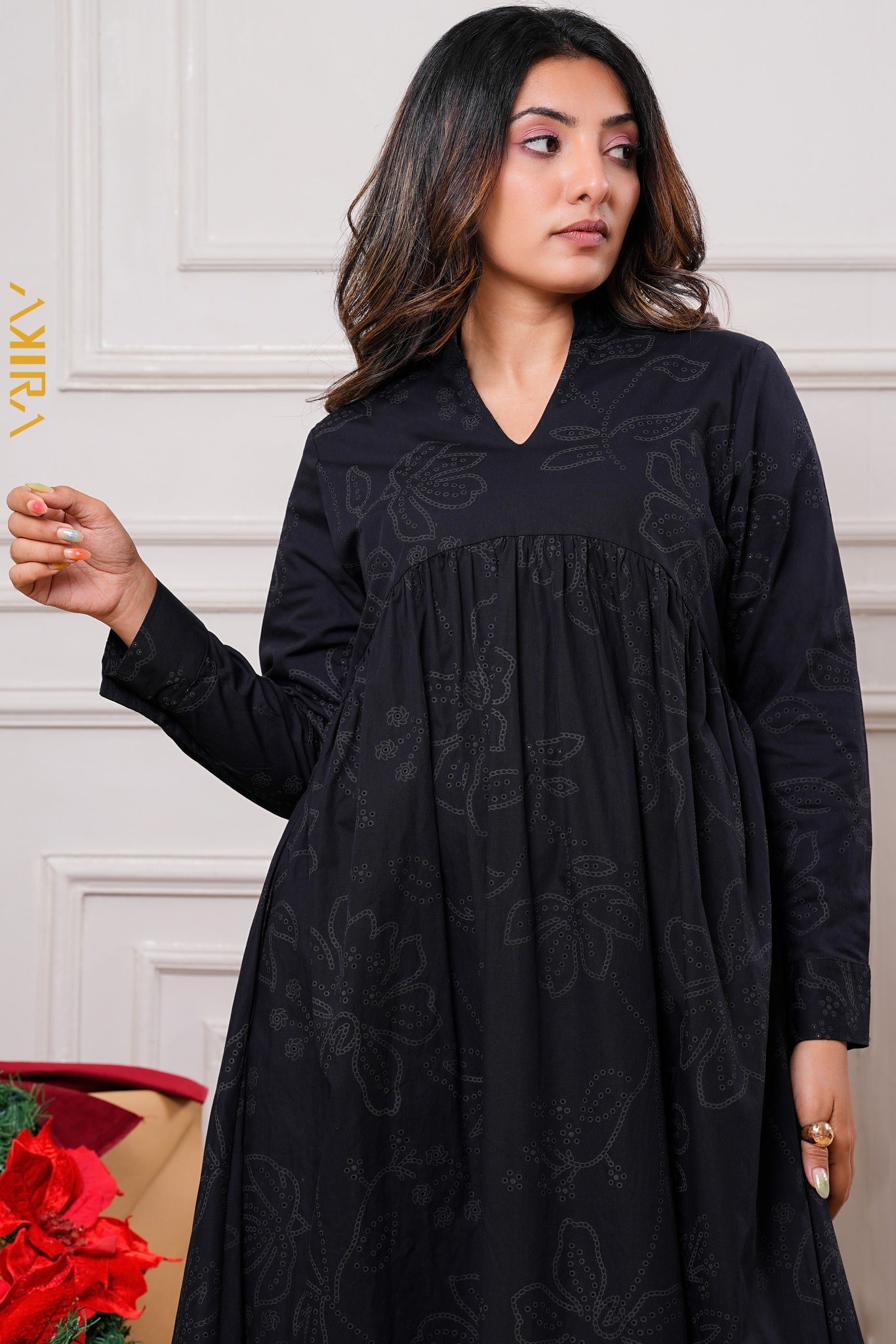 Qulnora Dark Dress